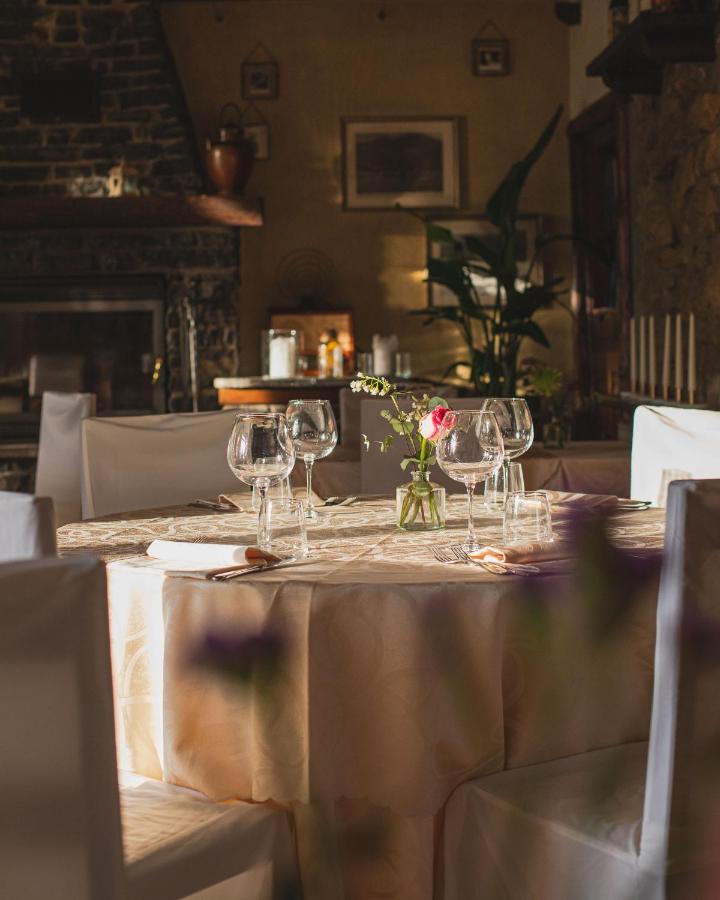 Locanda Del Boscaiolo Monasterolo del Castello ภายนอก รูปภาพ