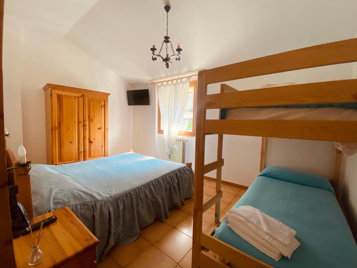 Locanda Del Boscaiolo Monasterolo del Castello ภายนอก รูปภาพ